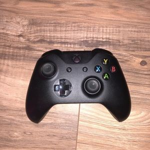 Black Xbox one controller